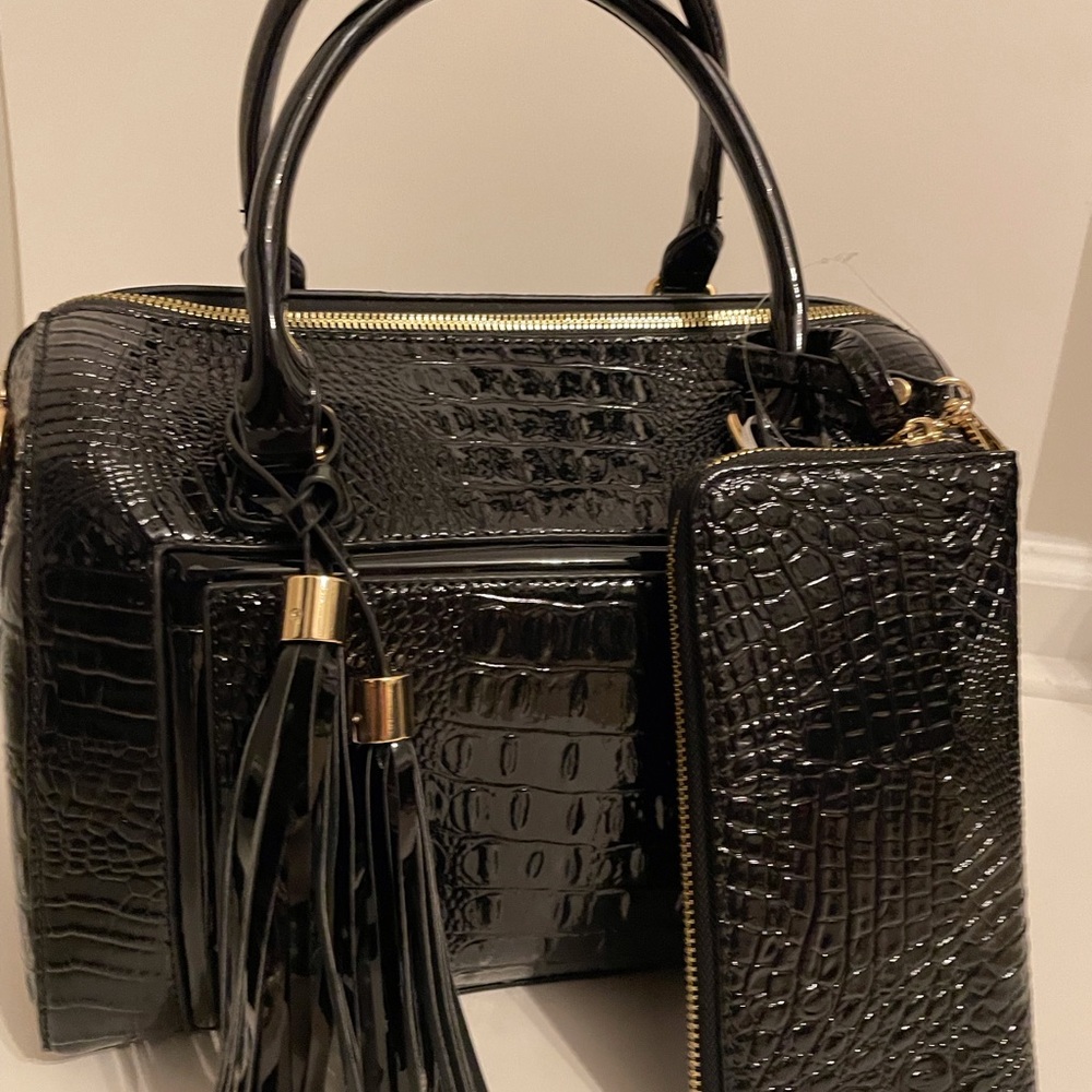 Luxurious Black Crocodile-Embossed Satchel Set